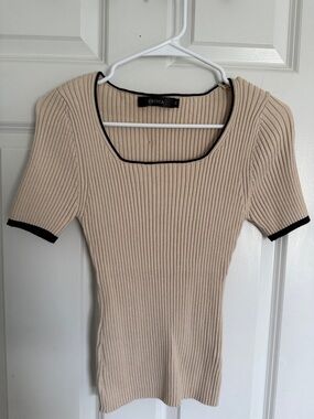 Zesica Women's Beige Ribbed Square Neck Top with Black Trim